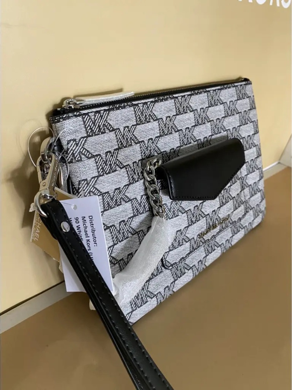 NWT $298 Michael Kors Large 2 in 1 Card Case and Wristlet Navy - Picture 3 of 4